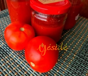 Canned tomatoes and pimento pepper